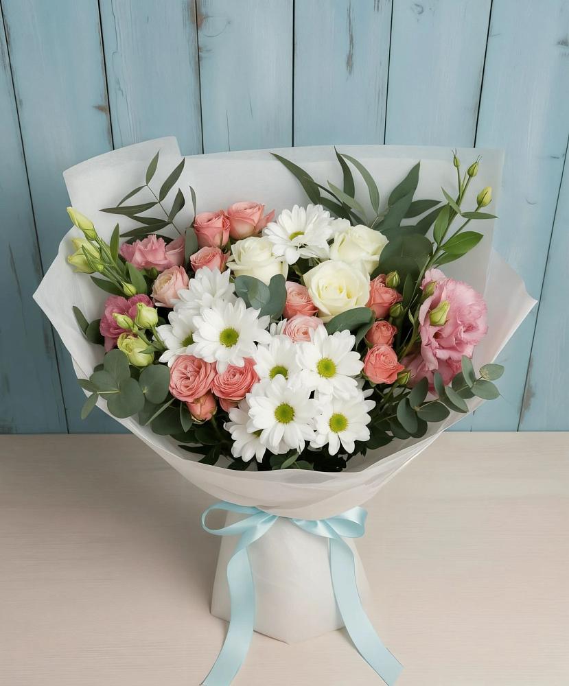 Букет цветов из: Розы, Лизиантусы и Хризантемы в Новомалороссийской