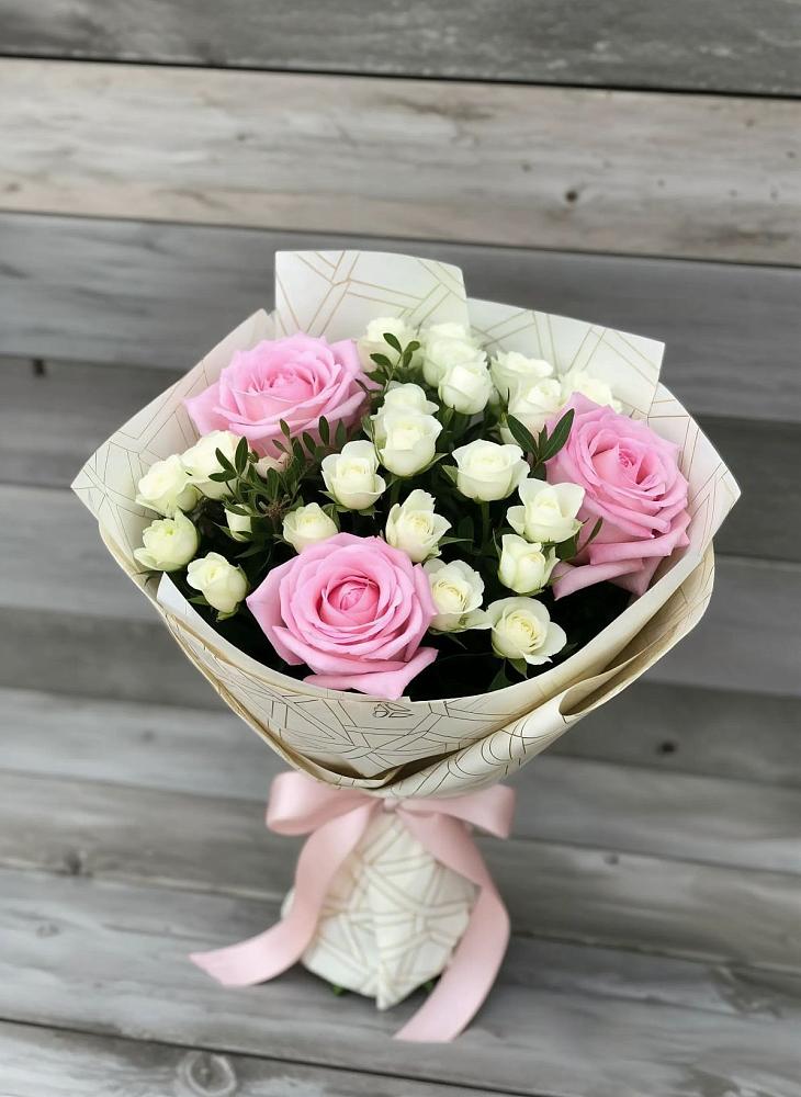 Букет цветов из: Розы в Новомалороссийской
