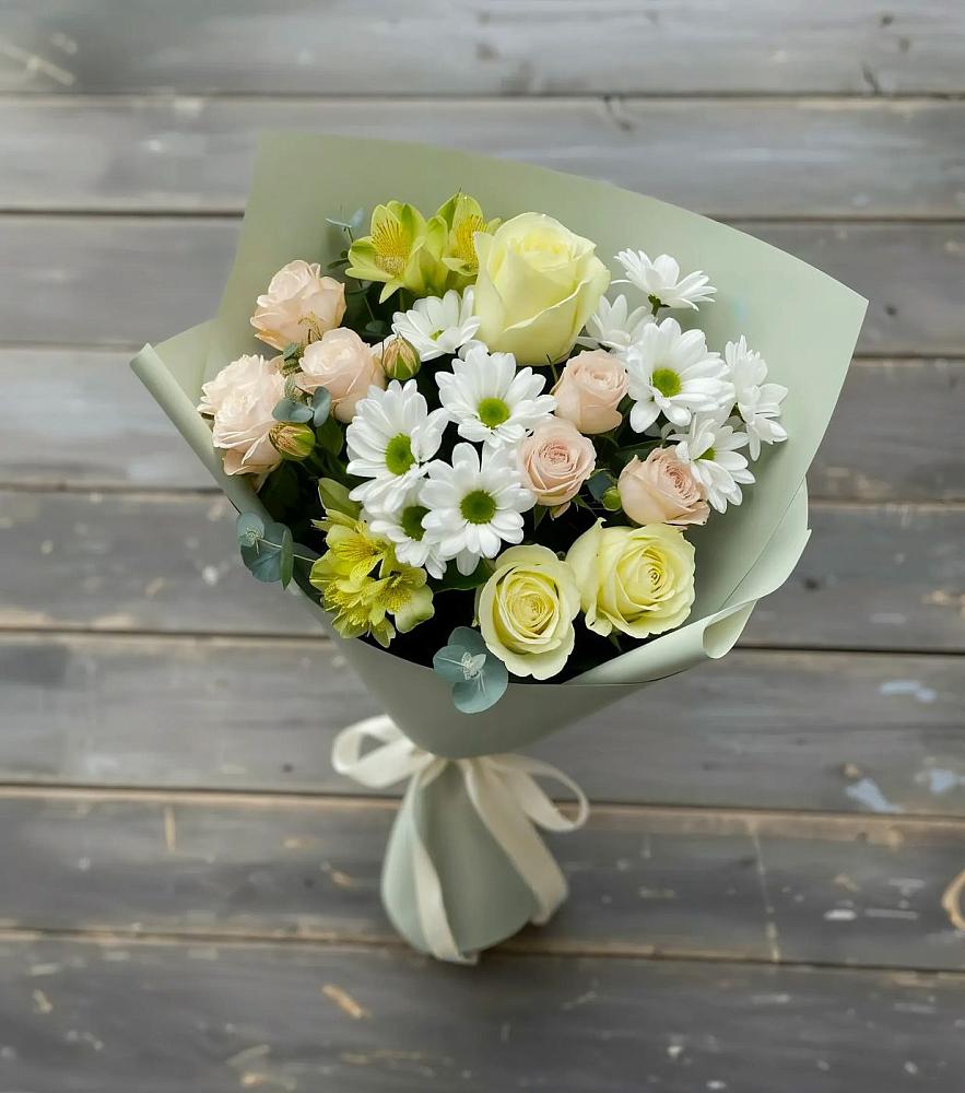 Букет цветов из: Альстромерии, Розы и Хризантемы в Новомалороссийской
