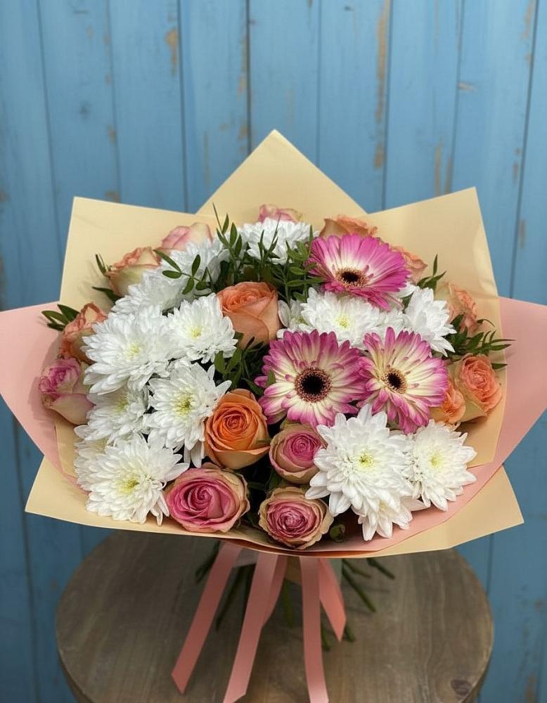 Букет цветов из: Розы, Герберы и Хризантемы в Новомалороссийской