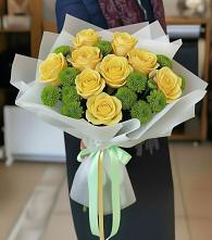 Букет цветов из:  Хризантемы и Розы в Новомалороссийской