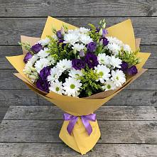 Букет цветов из:  Ирисы, Хризантемы и Ромашки в Новомалороссийской