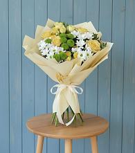 Букет цветов из:  Хризантемы и Розы в Новомалороссийской