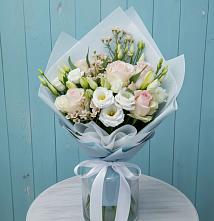 Букет цветов из:  Розы и Лизиантусы #REPLACE_PRED# Новомалороссийской