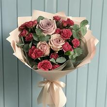 Букет цветов из:  Гвоздики и Розы в Новомалороссийской