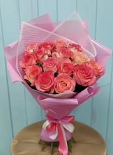 Букет 15 Розовых роз Равель в Новомалороссийской