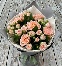 Букет цветов из:  Розы в Новомалороссийской