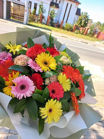 Букет цветов из: Герберы в Новомалороссийской