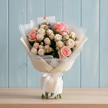 Букет цветов из:  Розы в Новомалороссийской