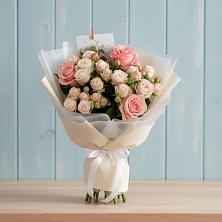 Букет цветов из:  Розы в Новомалороссийской