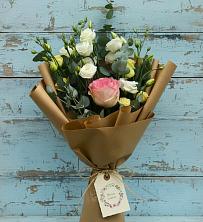 Букет цветов из:  Розы и Лизиантусы в Новомалороссийской