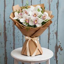 Букет цветов из:  Орхидеи и Розы в Новомалороссийской